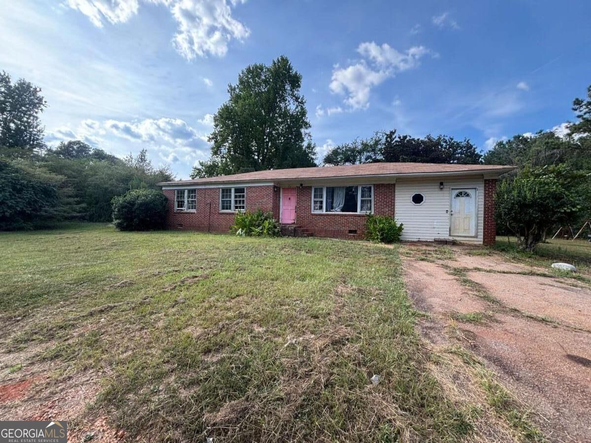 3658 West Point Road Property Photo 2