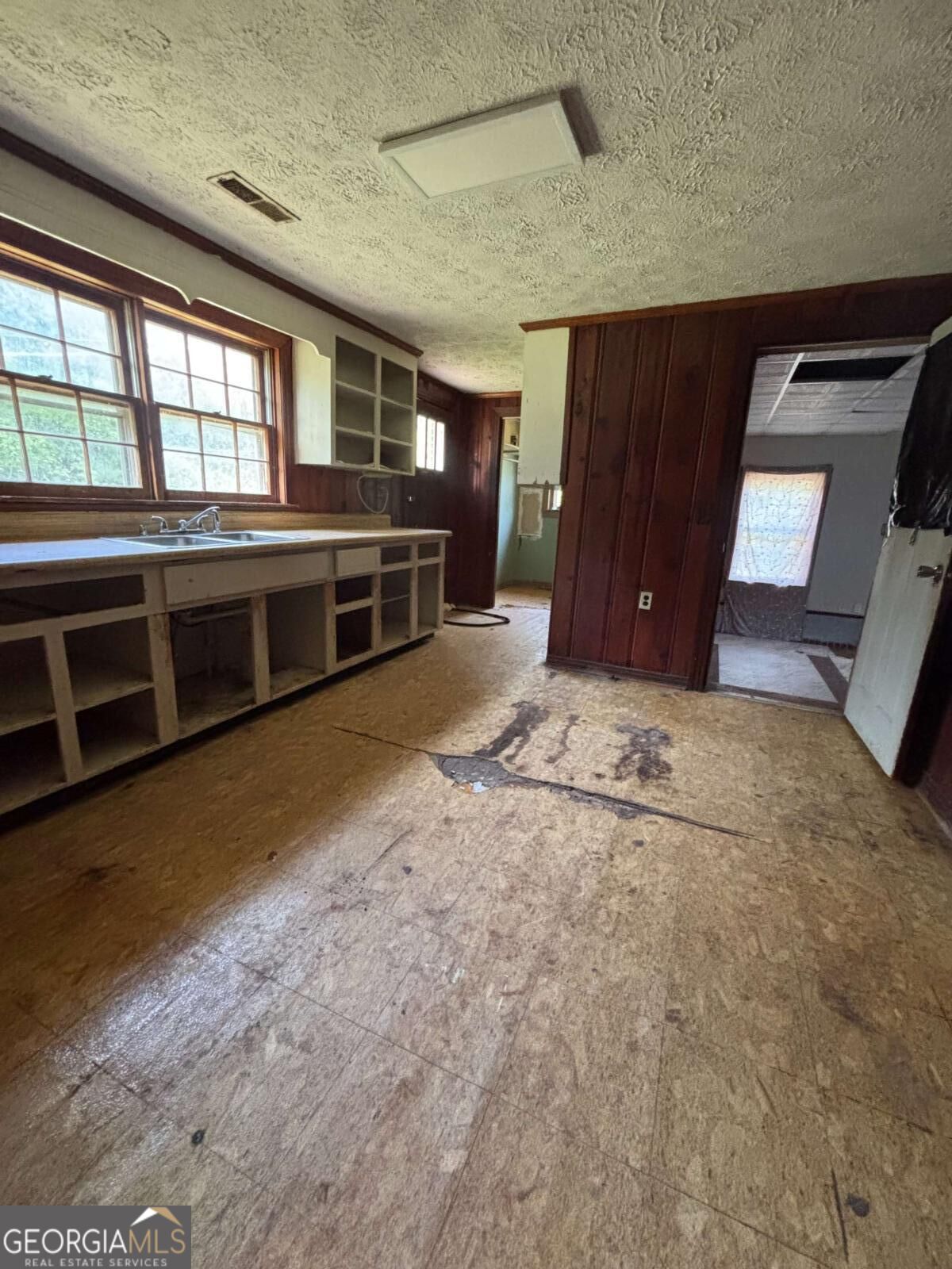 3658 West Point Road Property Photo 5