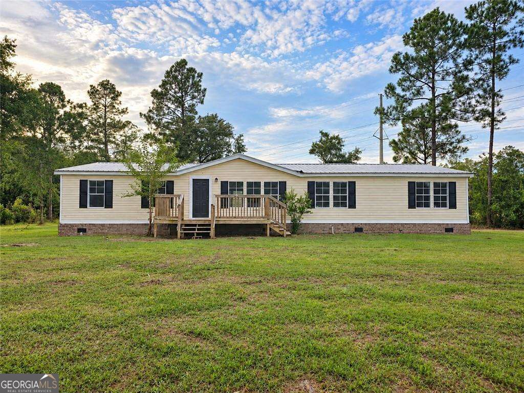 1577 Stillwell Road Property Photo 1