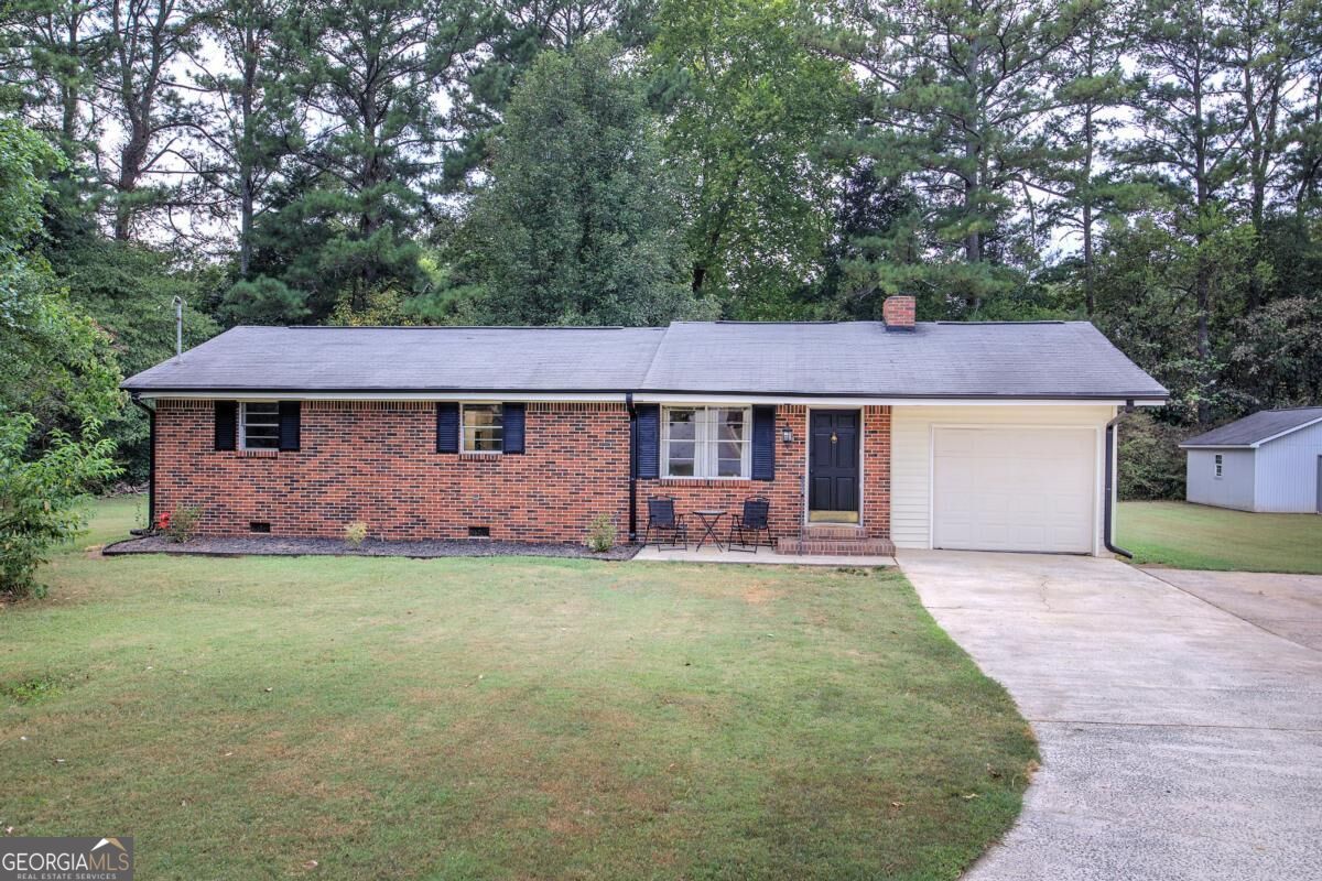 24 Spring Street Property Photo 1