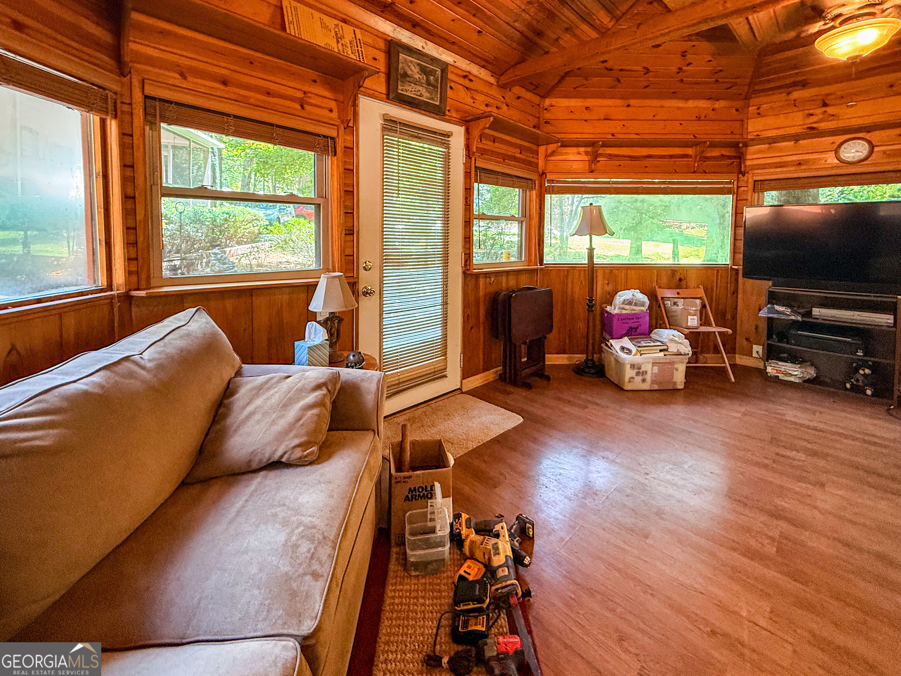 100 Campfire Drive Property Photo 20