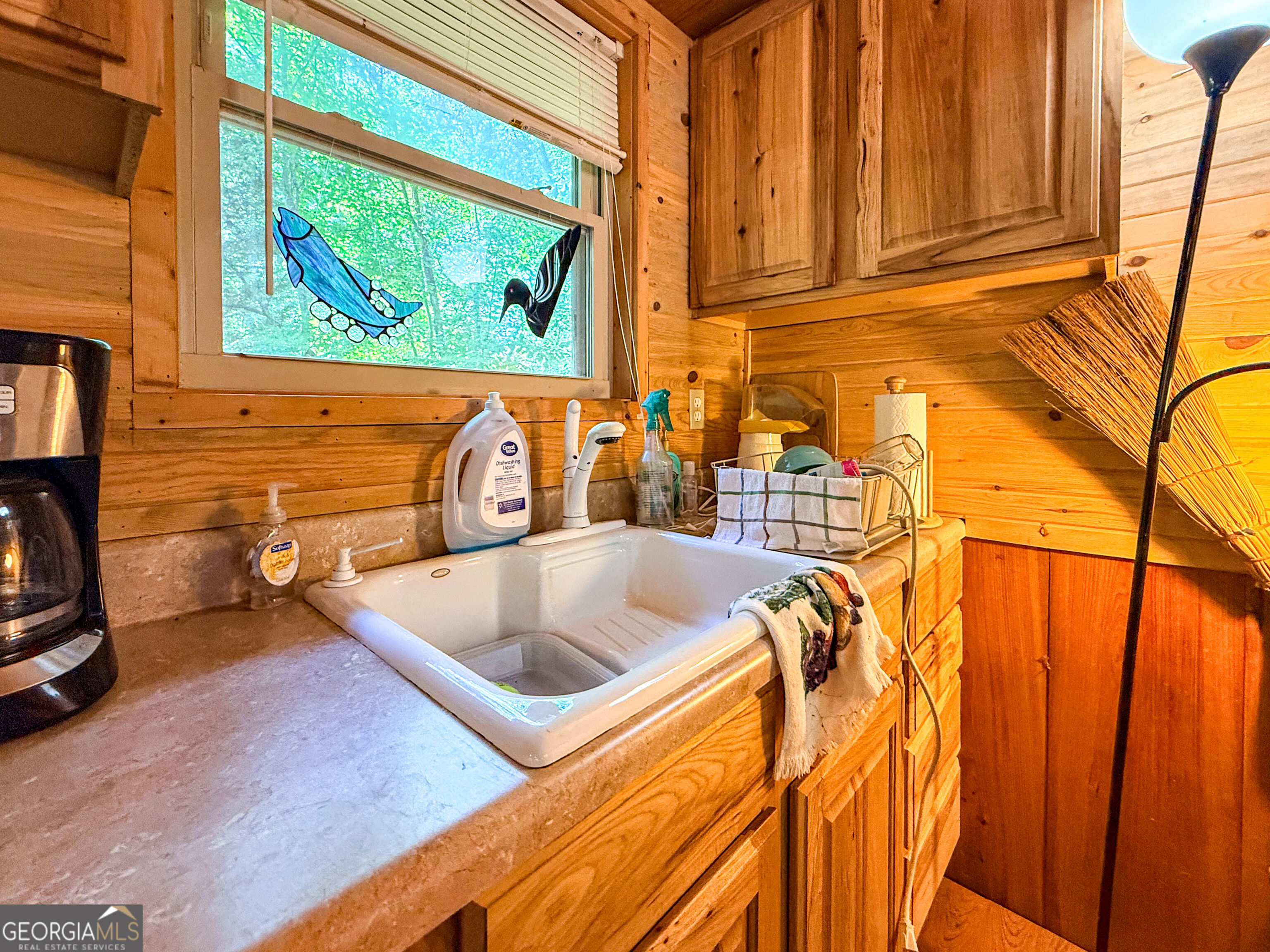 100 Campfire Drive Property Photo 23