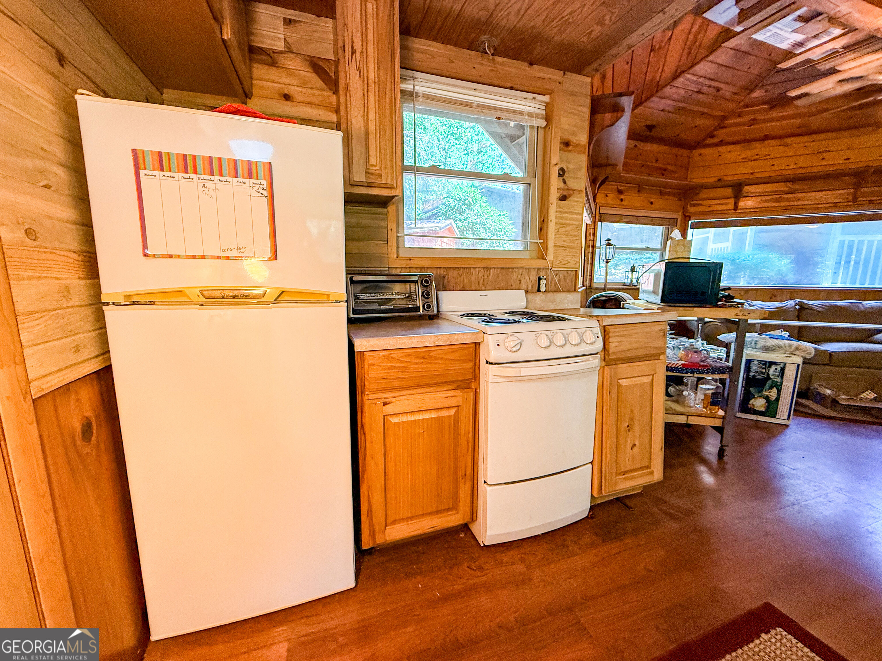 100 Campfire Drive Property Photo 24
