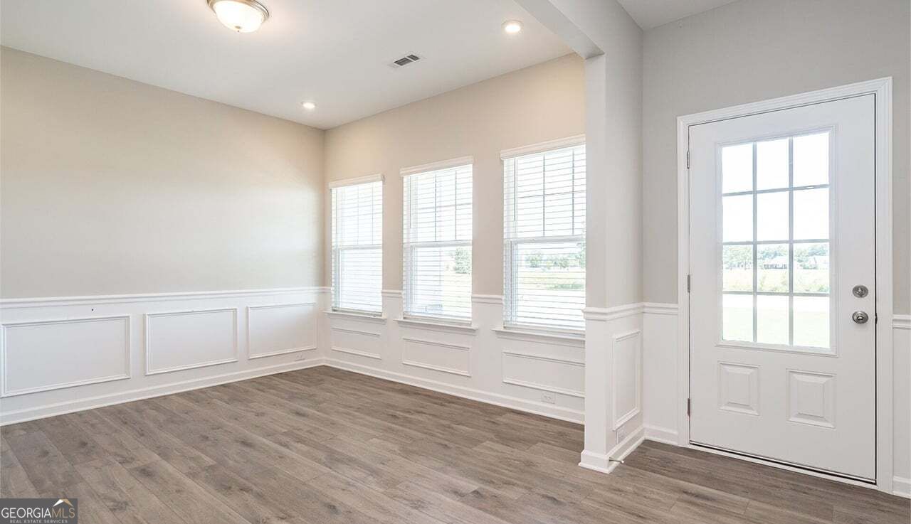 5020 Cecelia Drive Property Photo 2