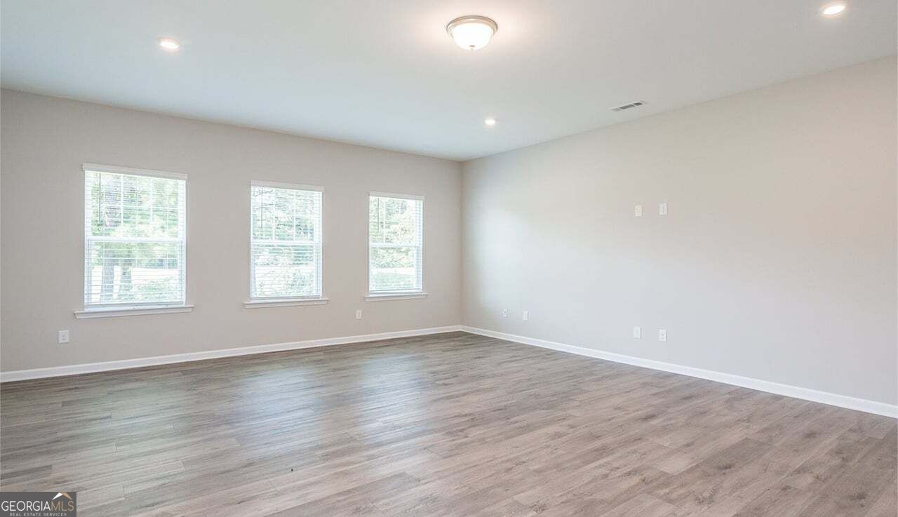 5020 Cecelia Drive Property Photo 10
