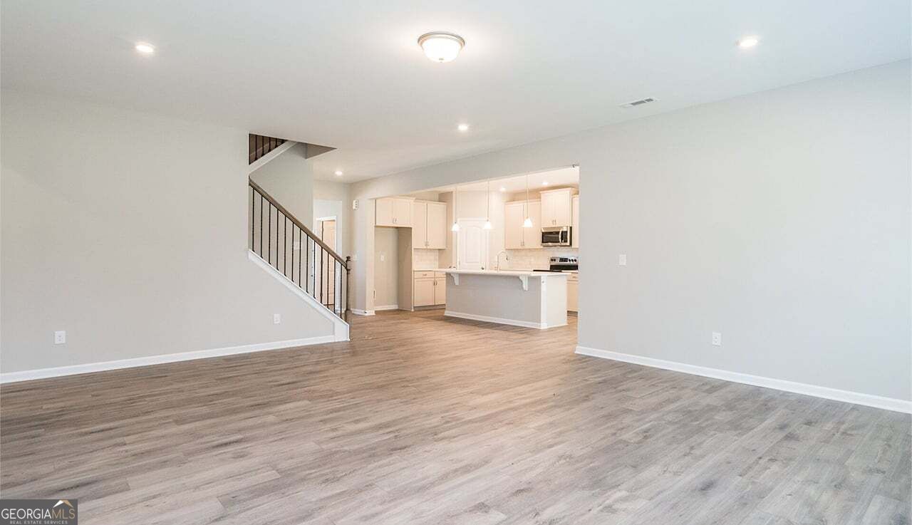 5020 Cecelia Drive Property Photo 12