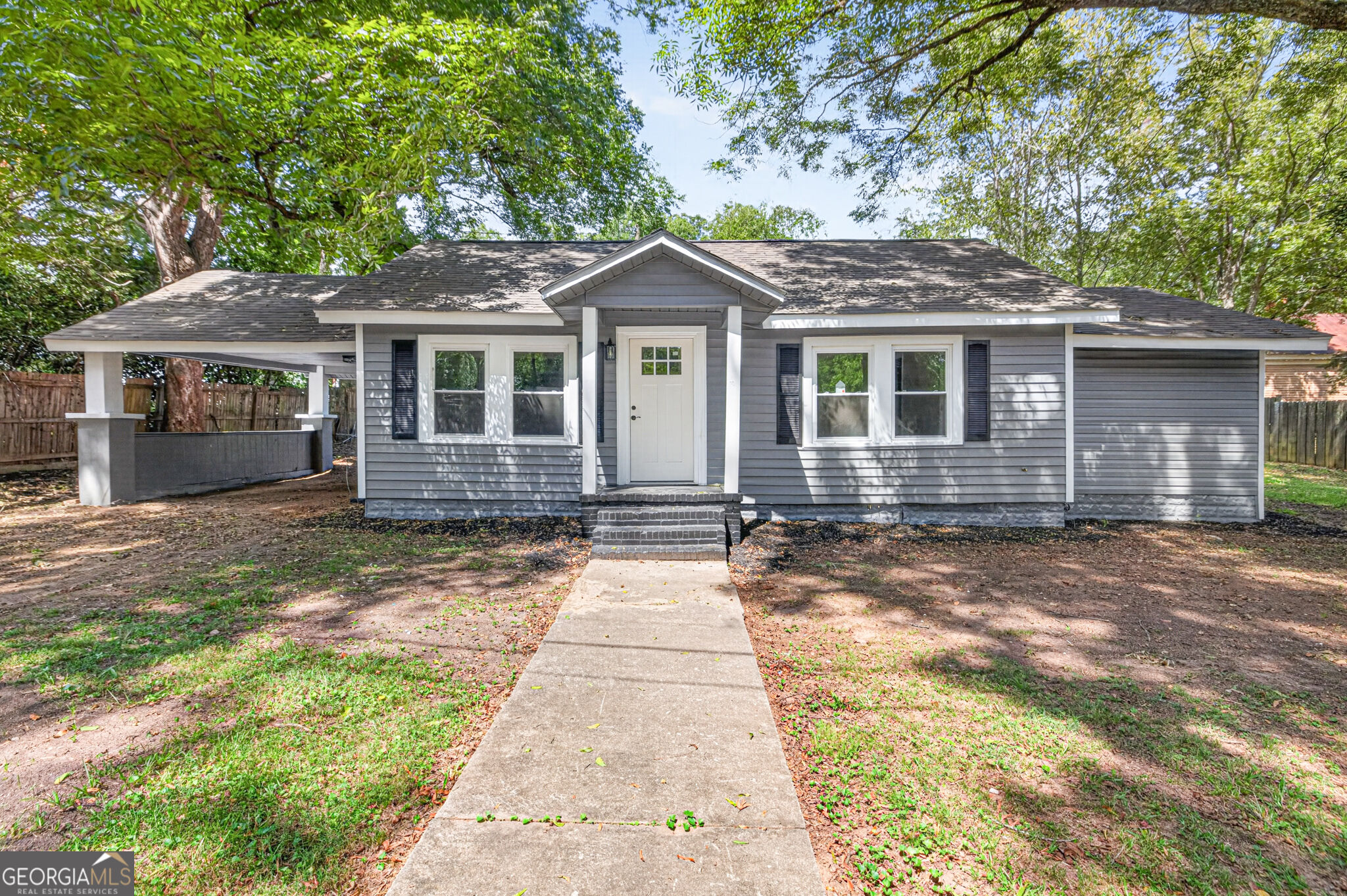 205 Elm Street Property Photo 1