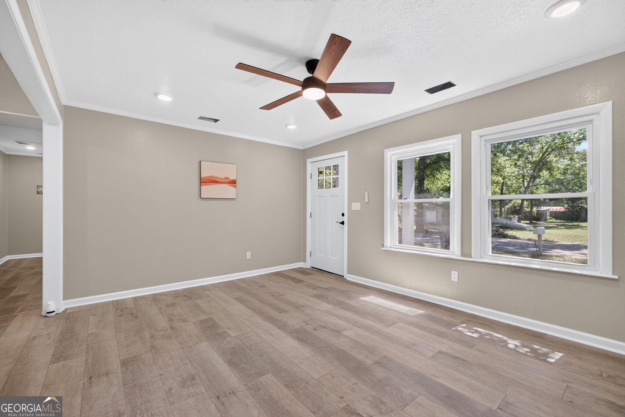 205 Elm Street Property Photo 7
