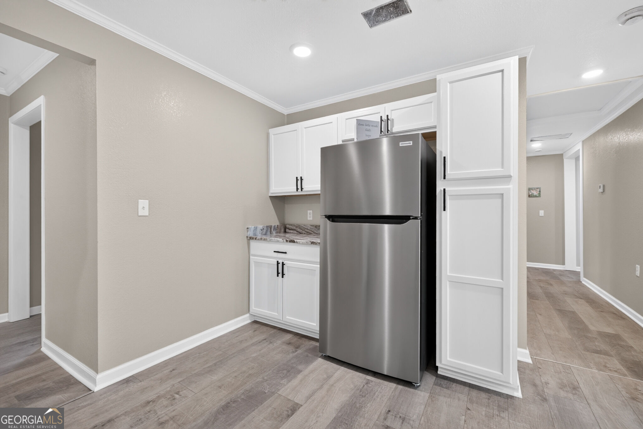 205 Elm Street Property Photo 11