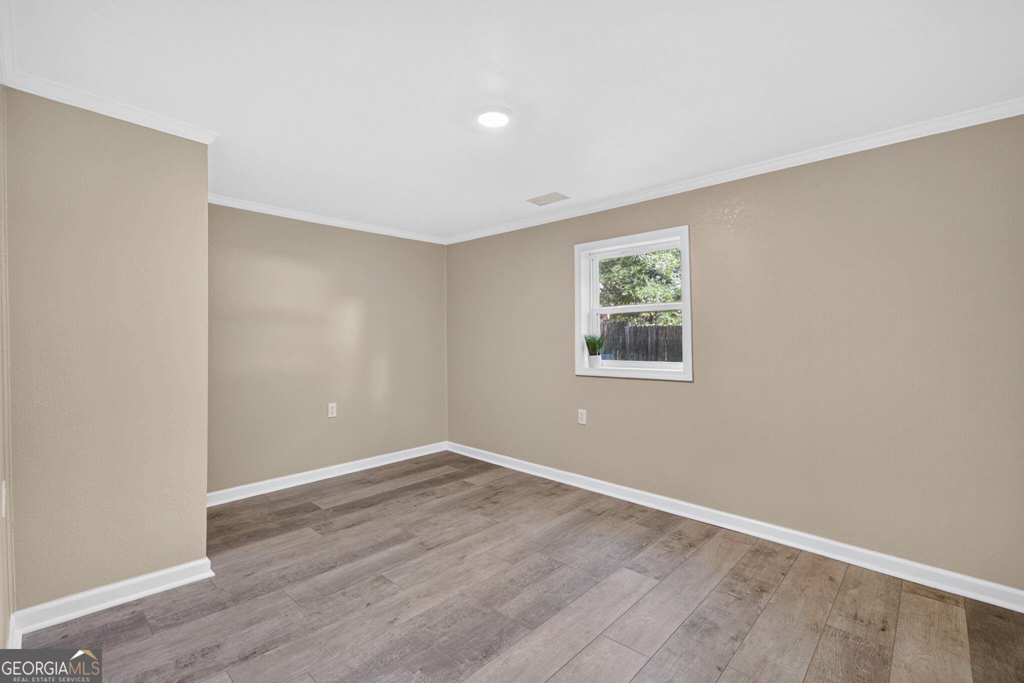 205 Elm Street Property Photo 19