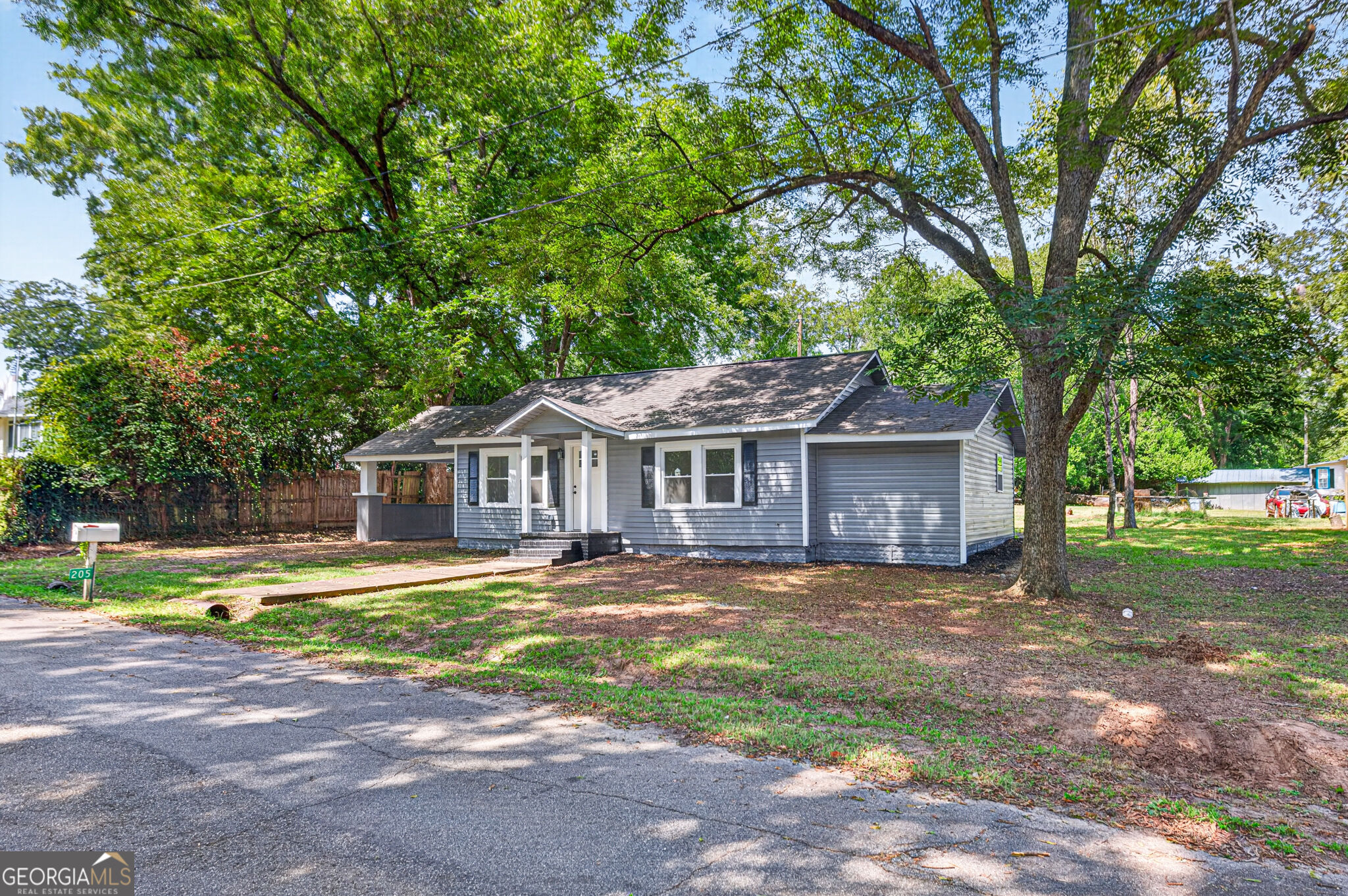 205 Elm Street Property Photo 39