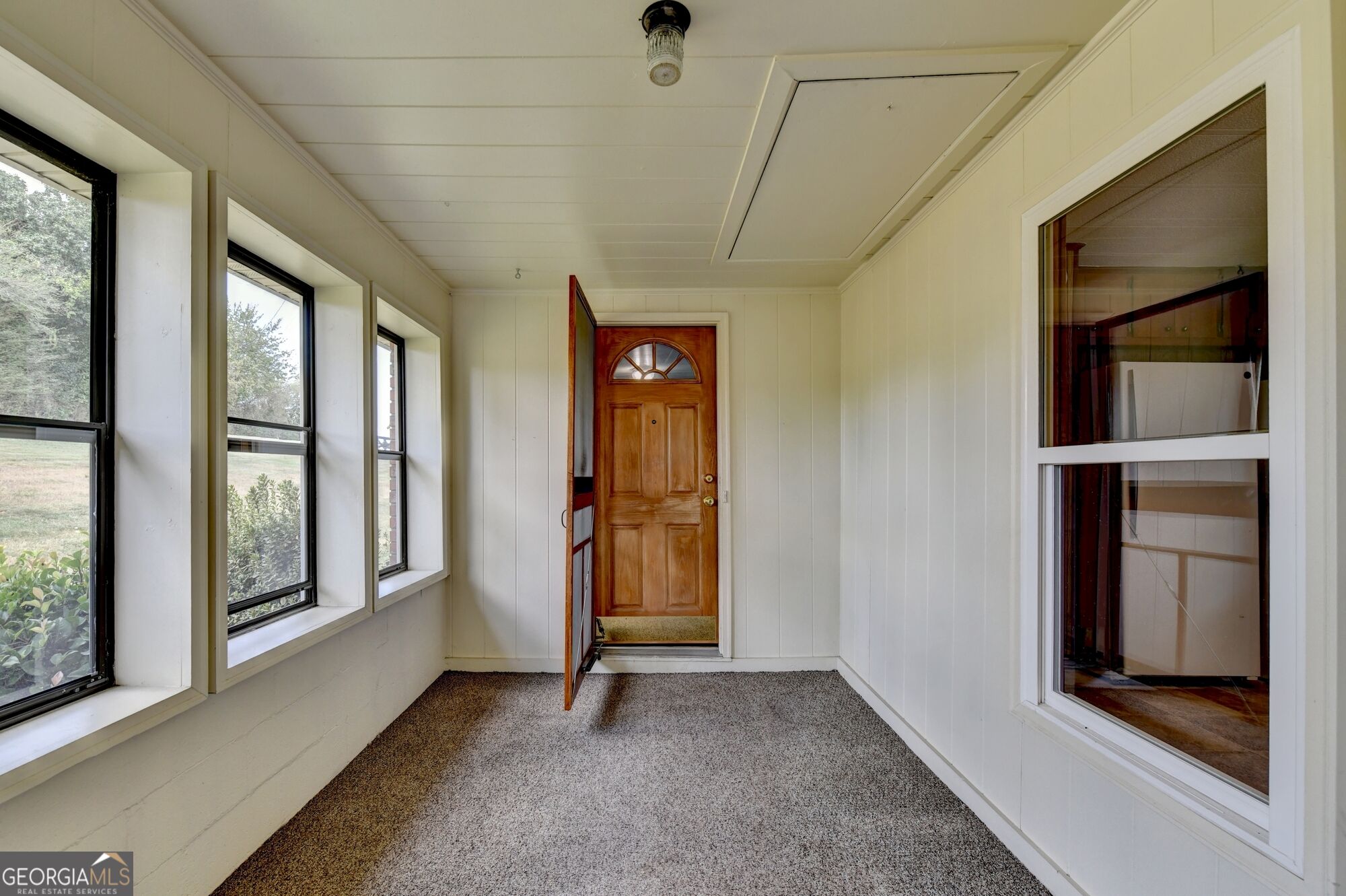 920 Hester Drive Property Photo 6