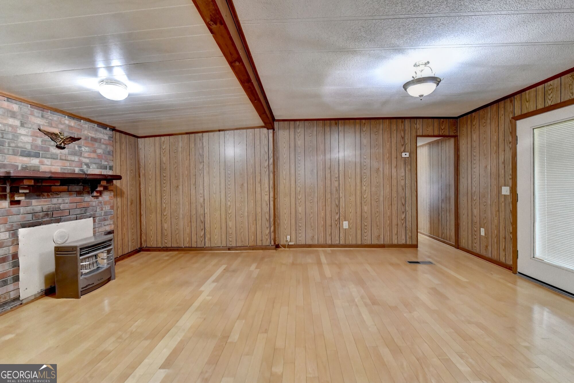 920 Hester Drive Property Photo 8