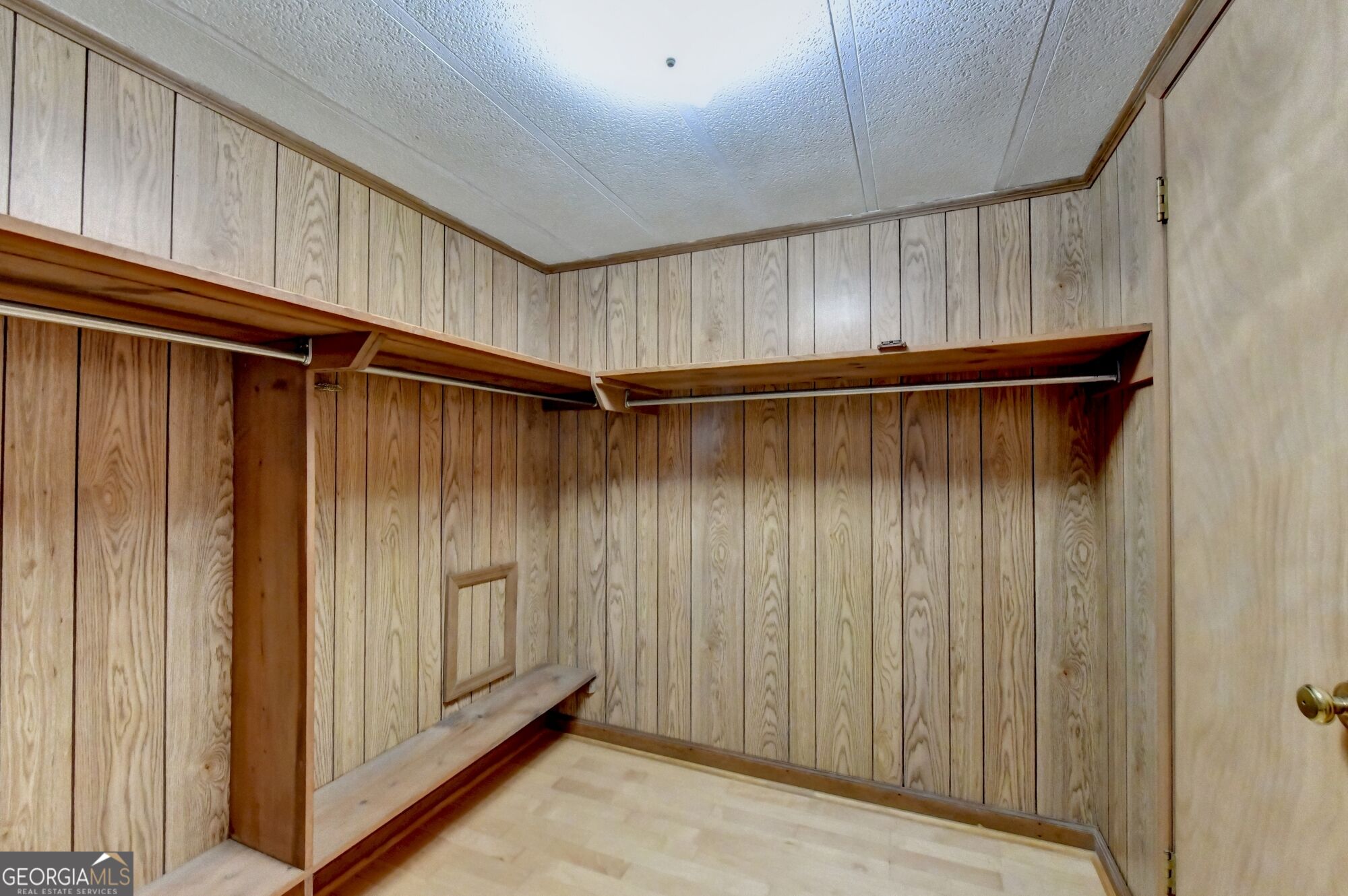 920 Hester Drive Property Photo 14