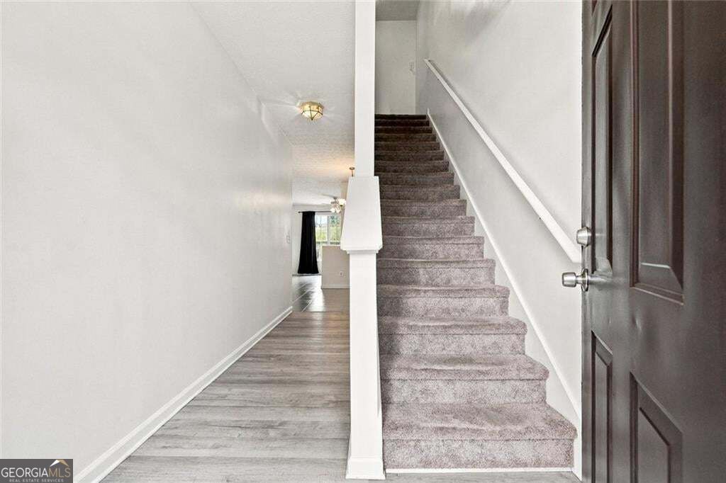 181 Oak Green Drive Nw Property Photo 2