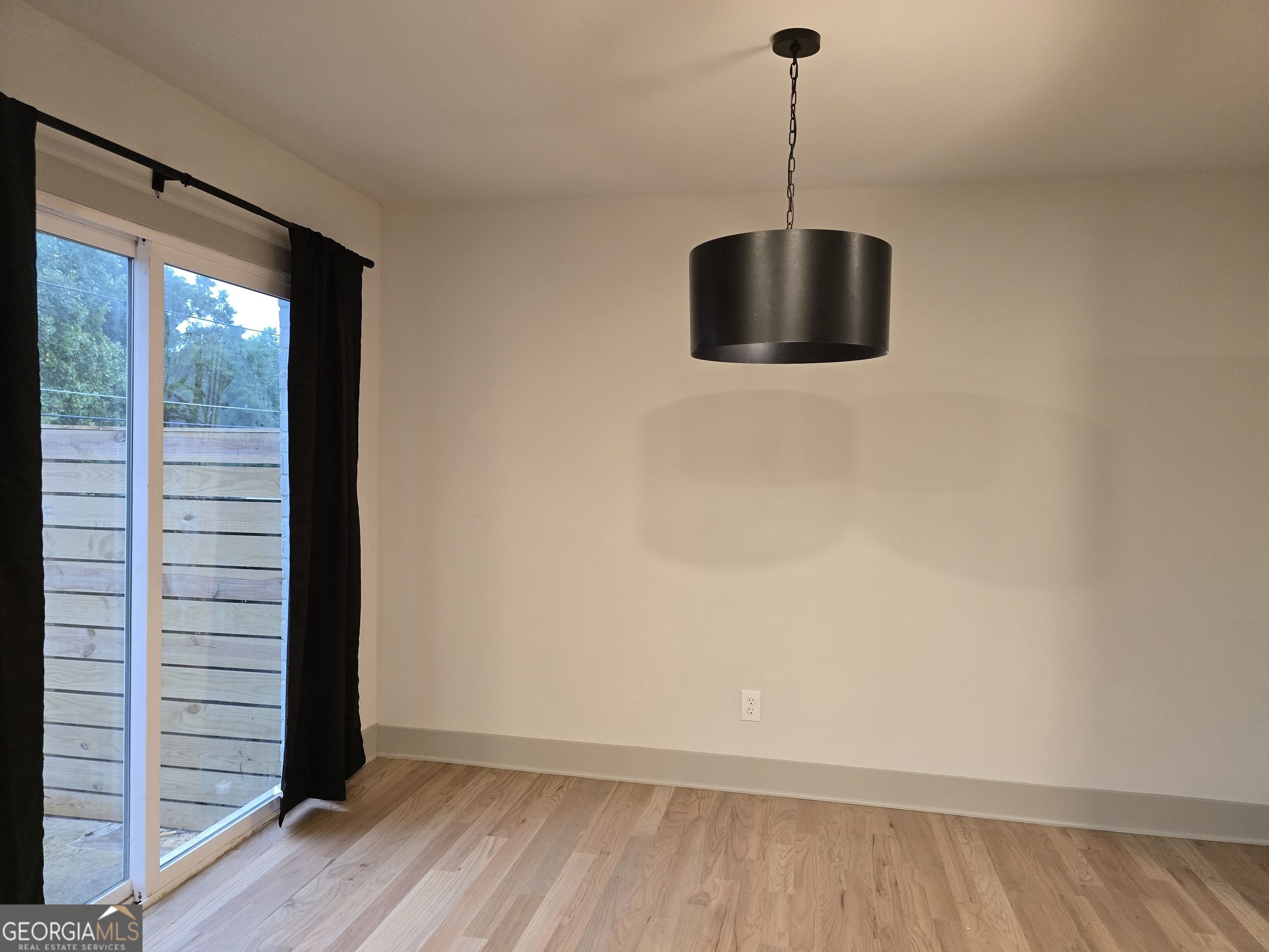 1609 Line Street Property Photo 7