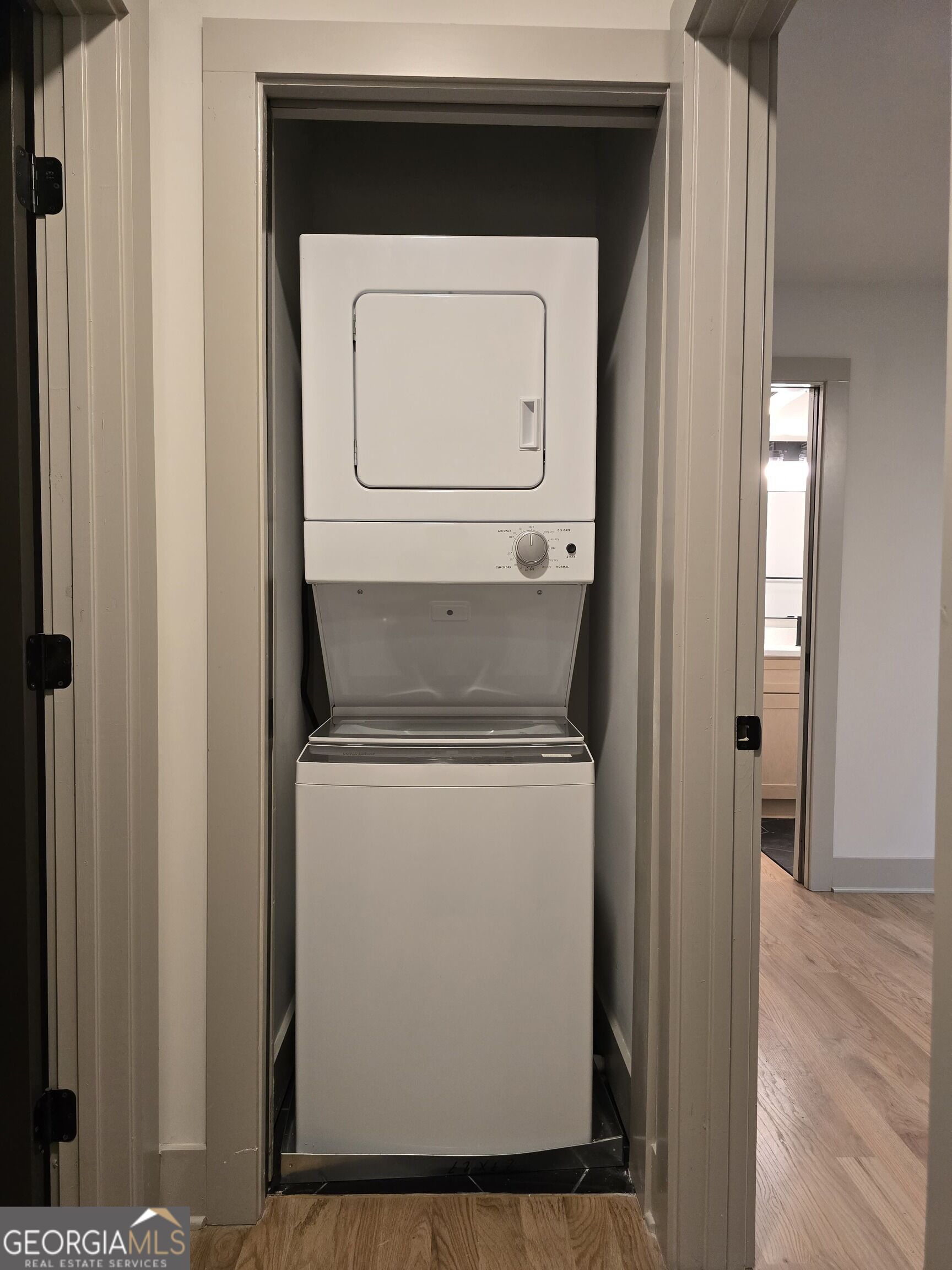 1609 Line Street Property Photo 10