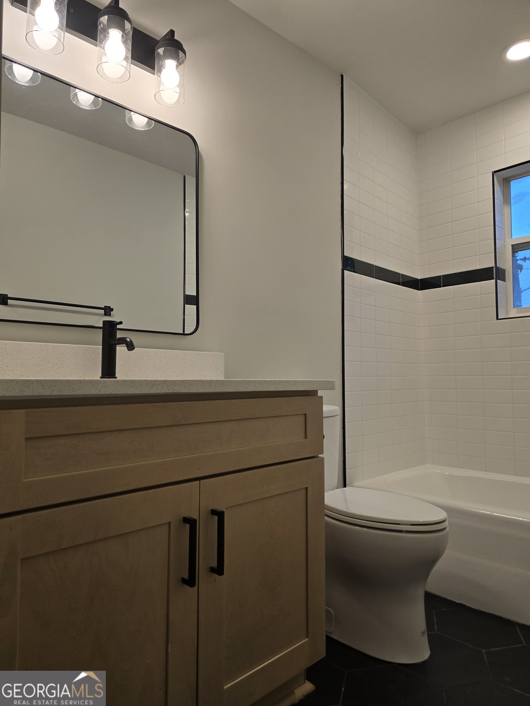 1609 Line Street Property Photo 11