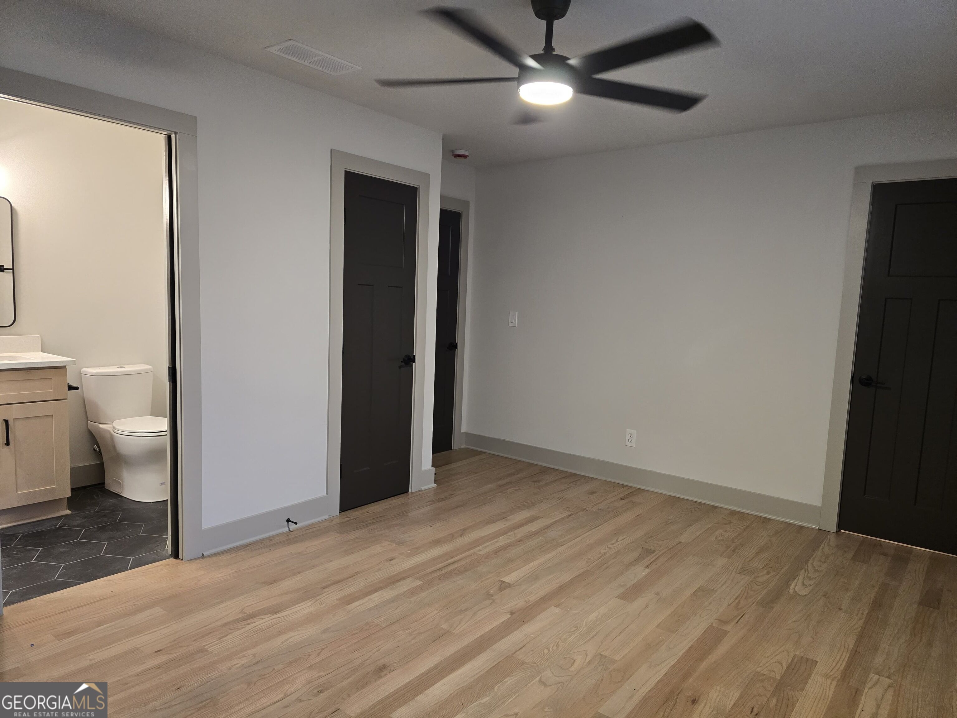 1609 Line Street Property Photo 12