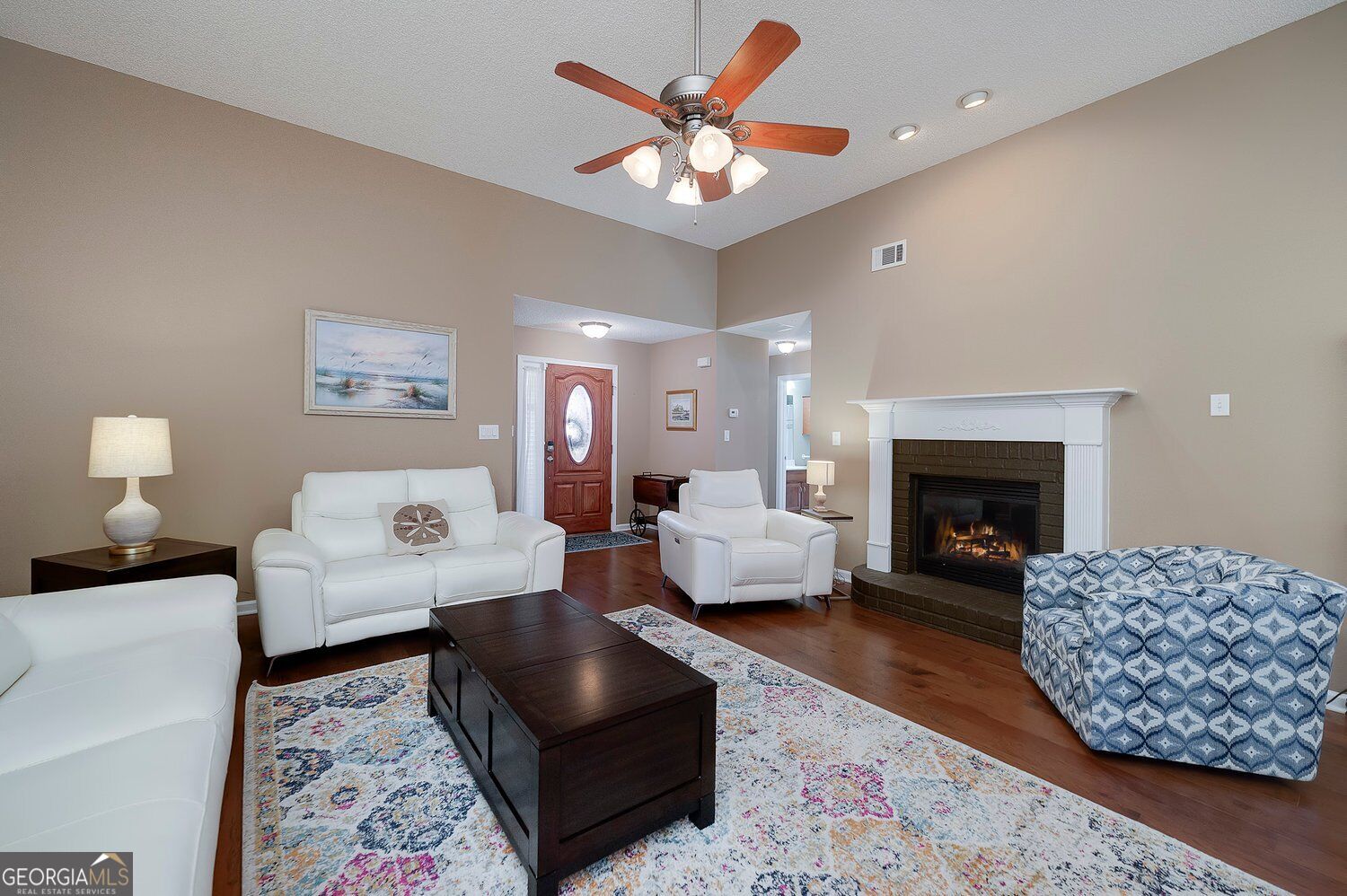 237 Prominent Loop Property Photo 7