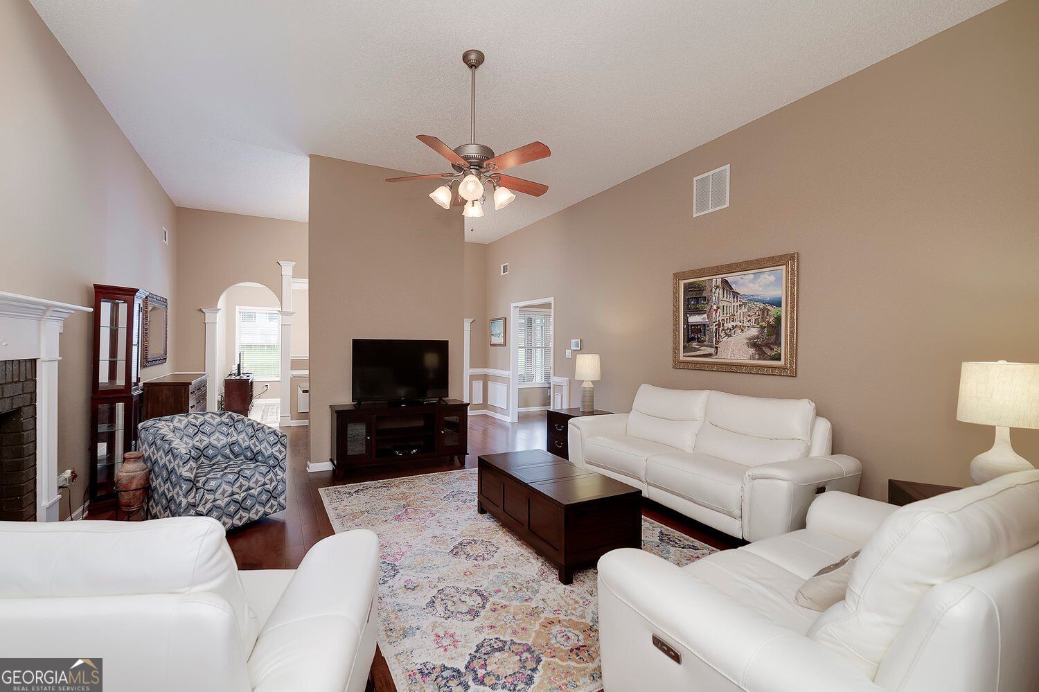 237 Prominent Loop Property Photo 9
