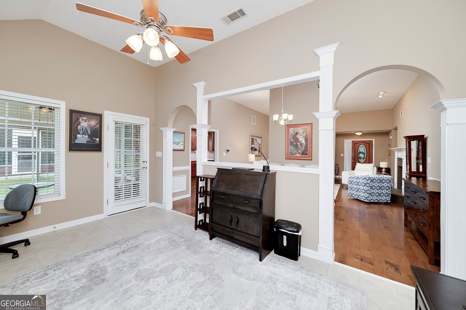 237 Prominent Loop Property Photo 13