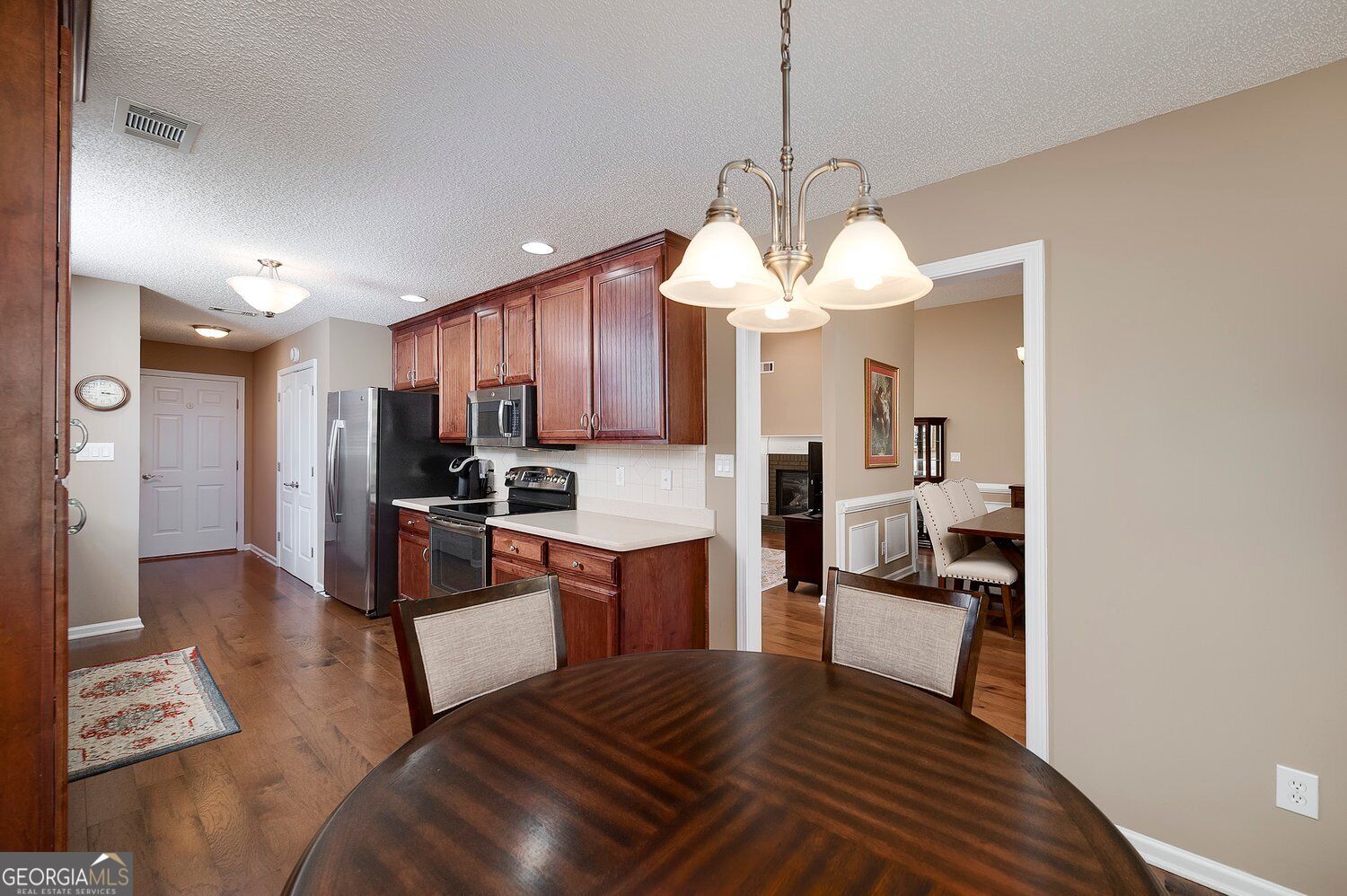 237 Prominent Loop Property Photo 14