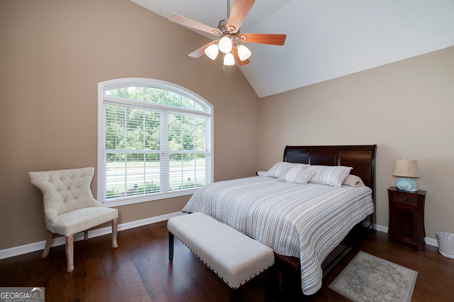 237 Prominent Loop Property Photo 26