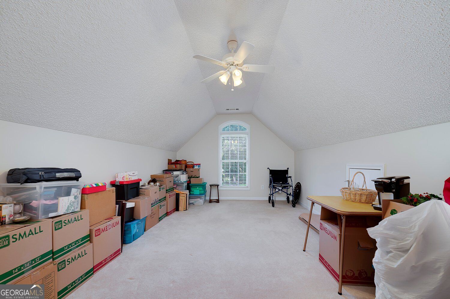 237 Prominent Loop Property Photo 28