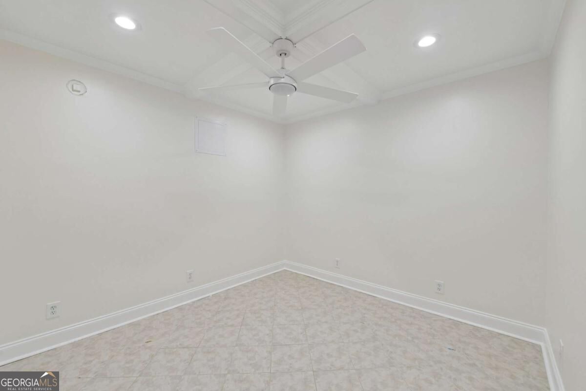 2890 Northcliff Drive Property Photo 24