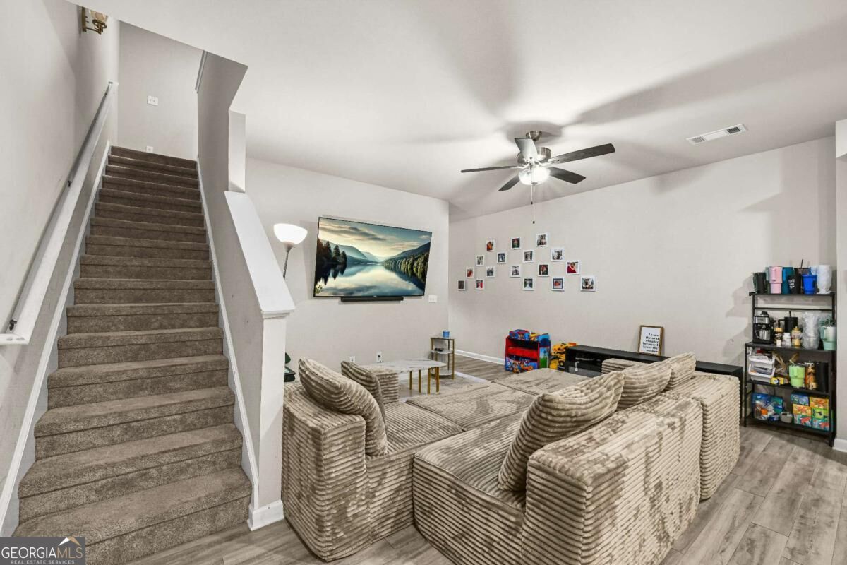 6317 Redan Square Property Photo 13