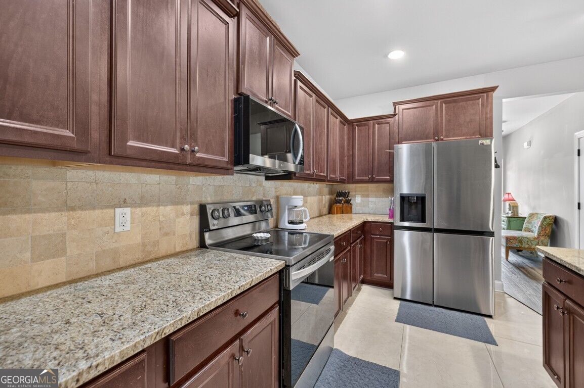 544 Amaranth Trail Property Photo 16