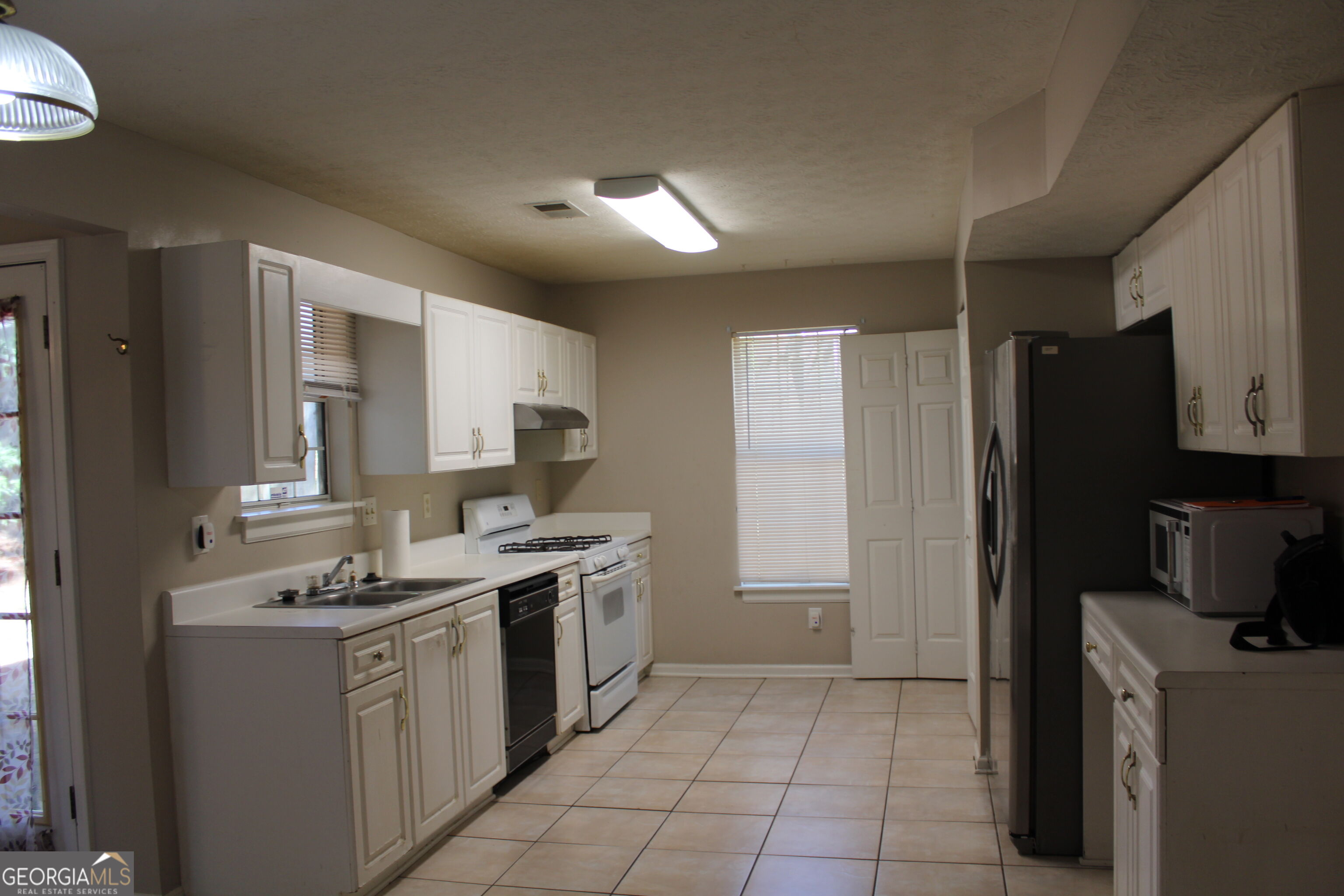 1436 Glynview Circle Property Photo 6