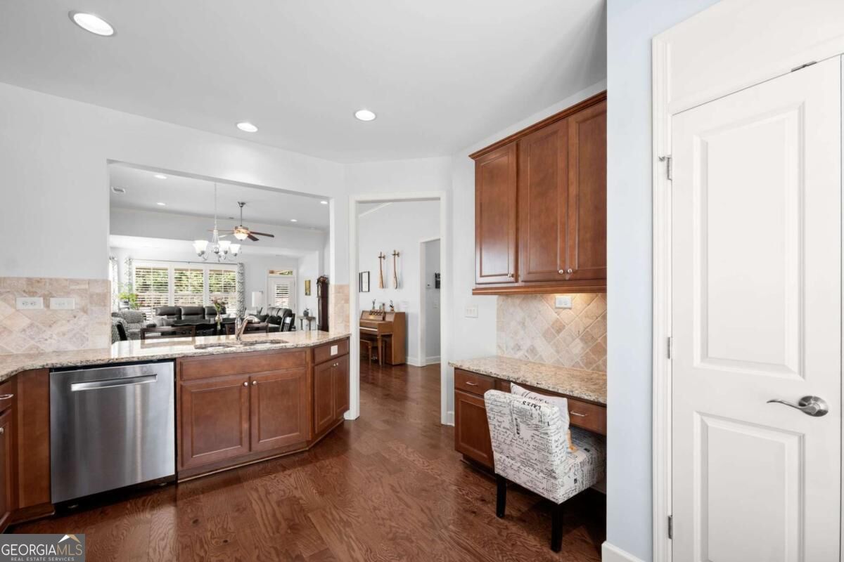 3626 Majestic Oak Drive Sw Property Photo 10