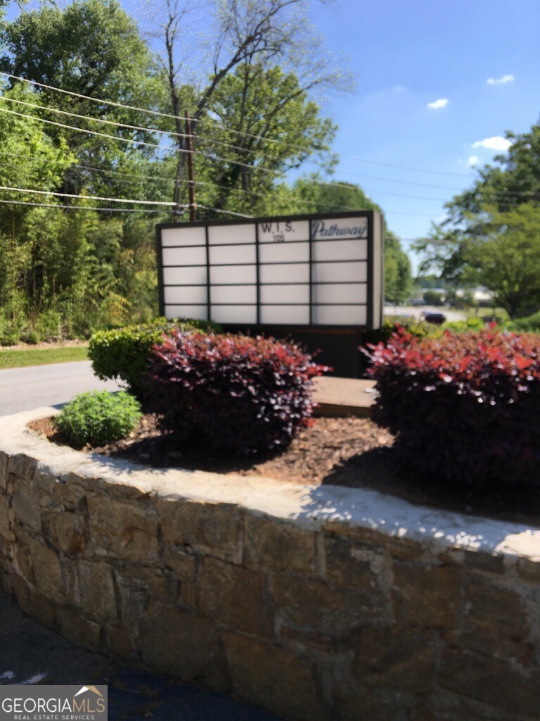 118 Stockbridge Road Property Photo 4
