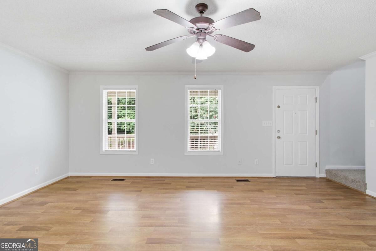 221 Glen Ridge Drive Property Photo 6