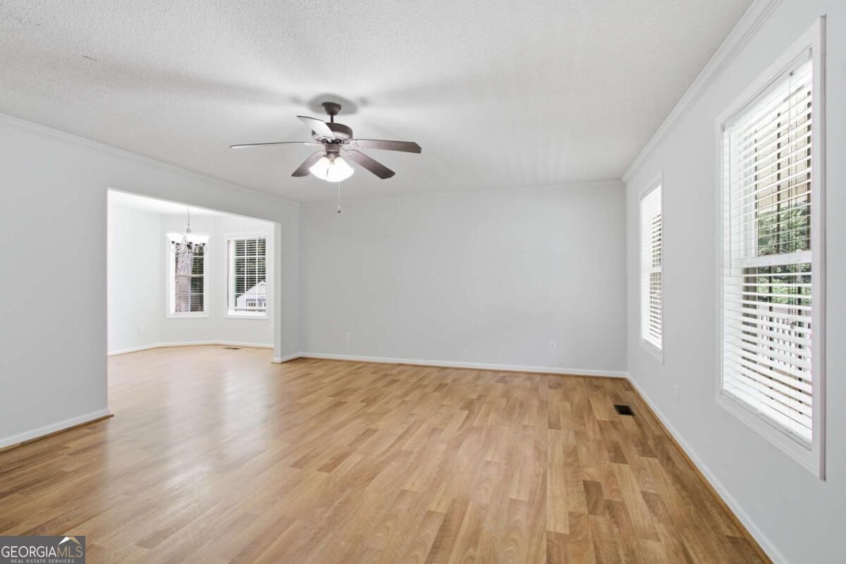 221 Glen Ridge Drive Property Photo 11