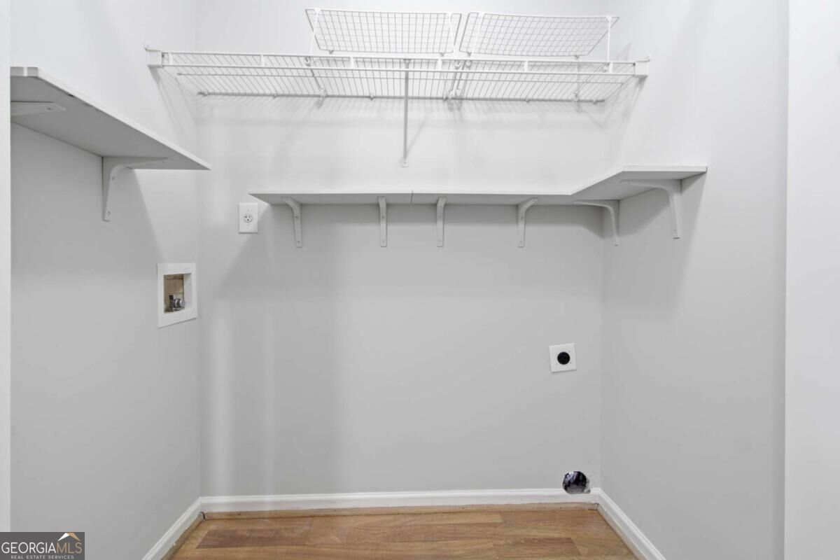 221 Glen Ridge Drive Property Photo 17