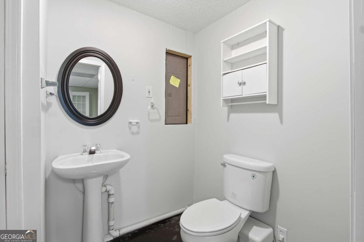 221 Glen Ridge Drive Property Photo 25