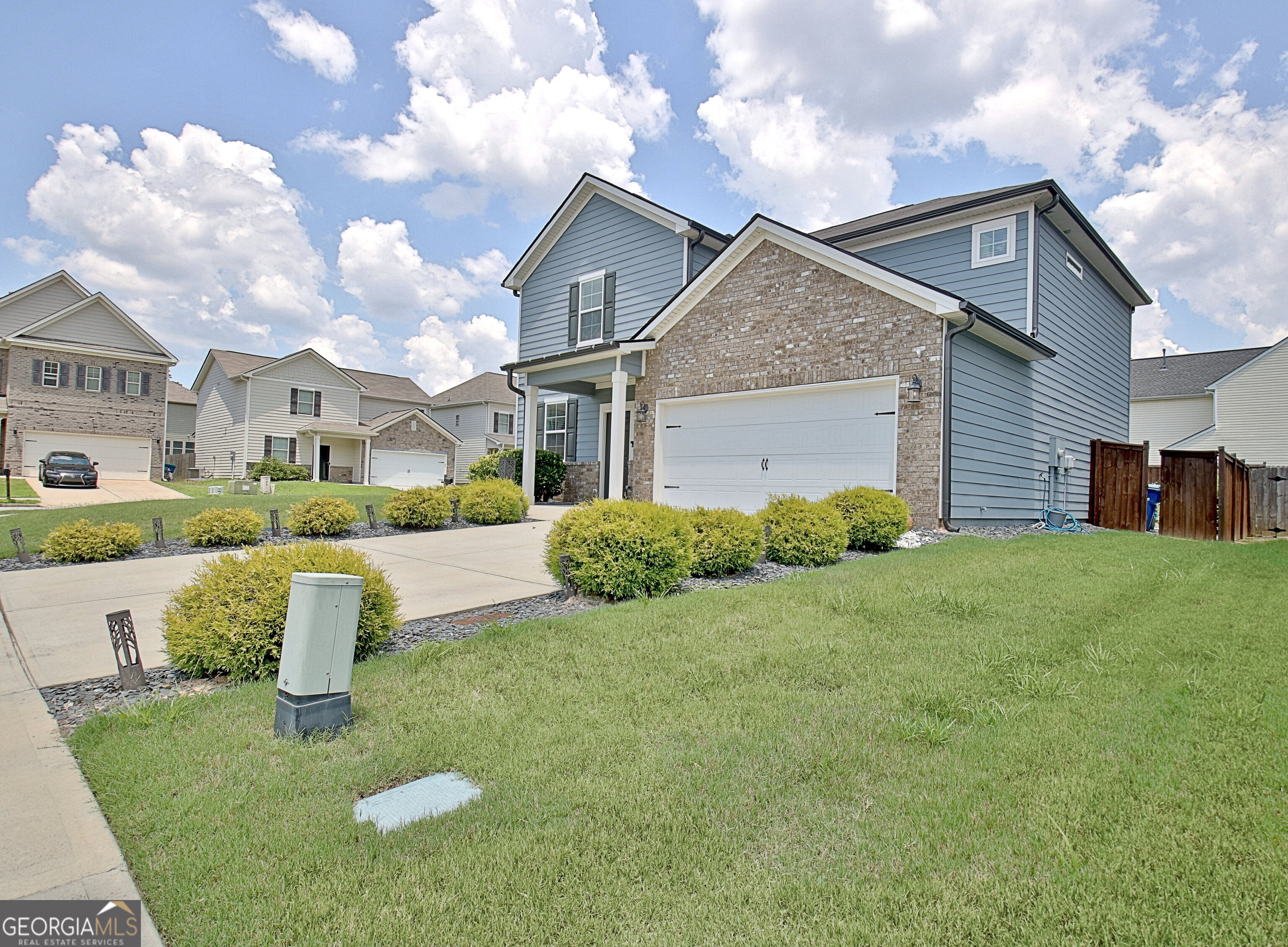 8077 Rudder Circle Property Photo 5
