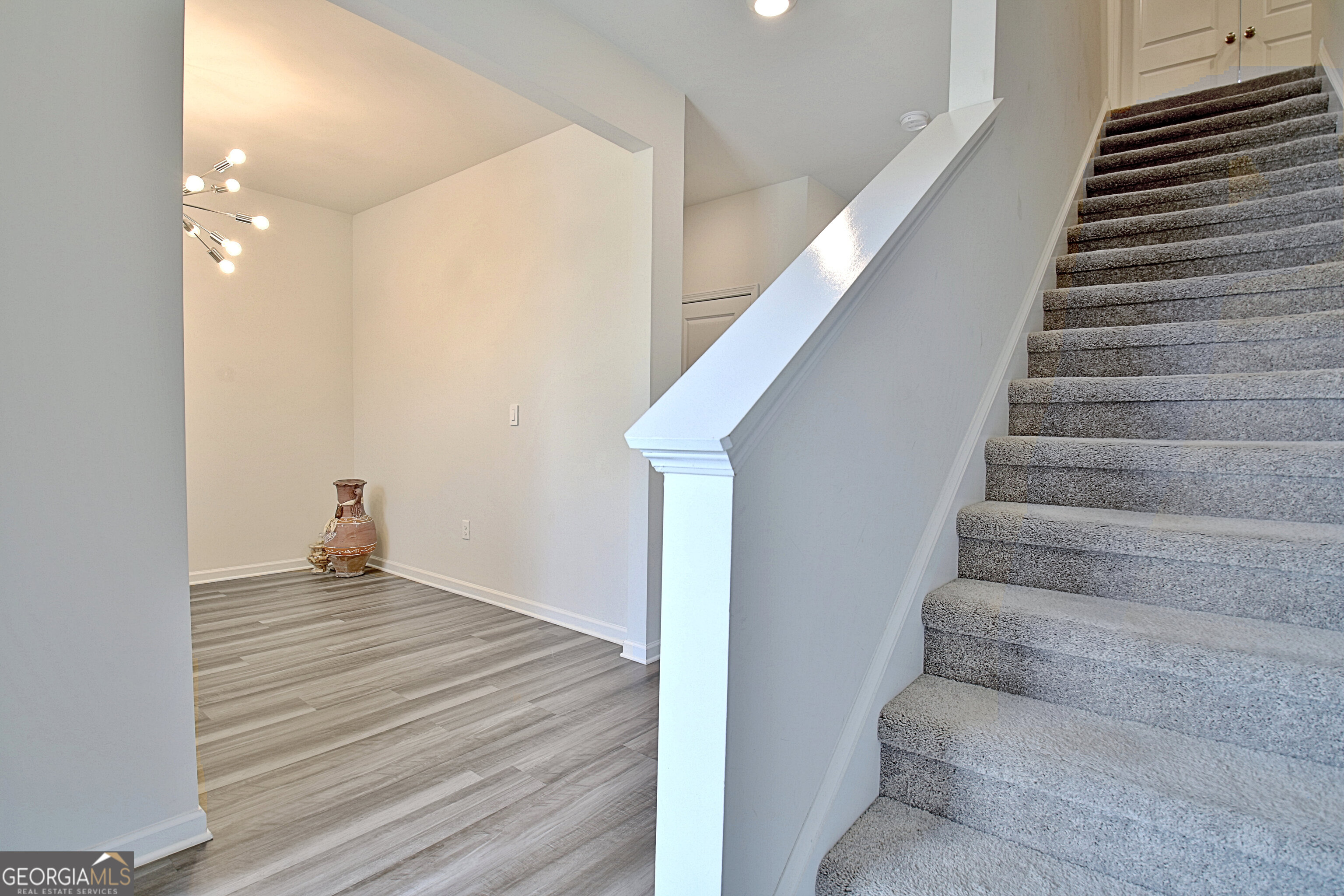 8077 Rudder Circle Property Photo 8