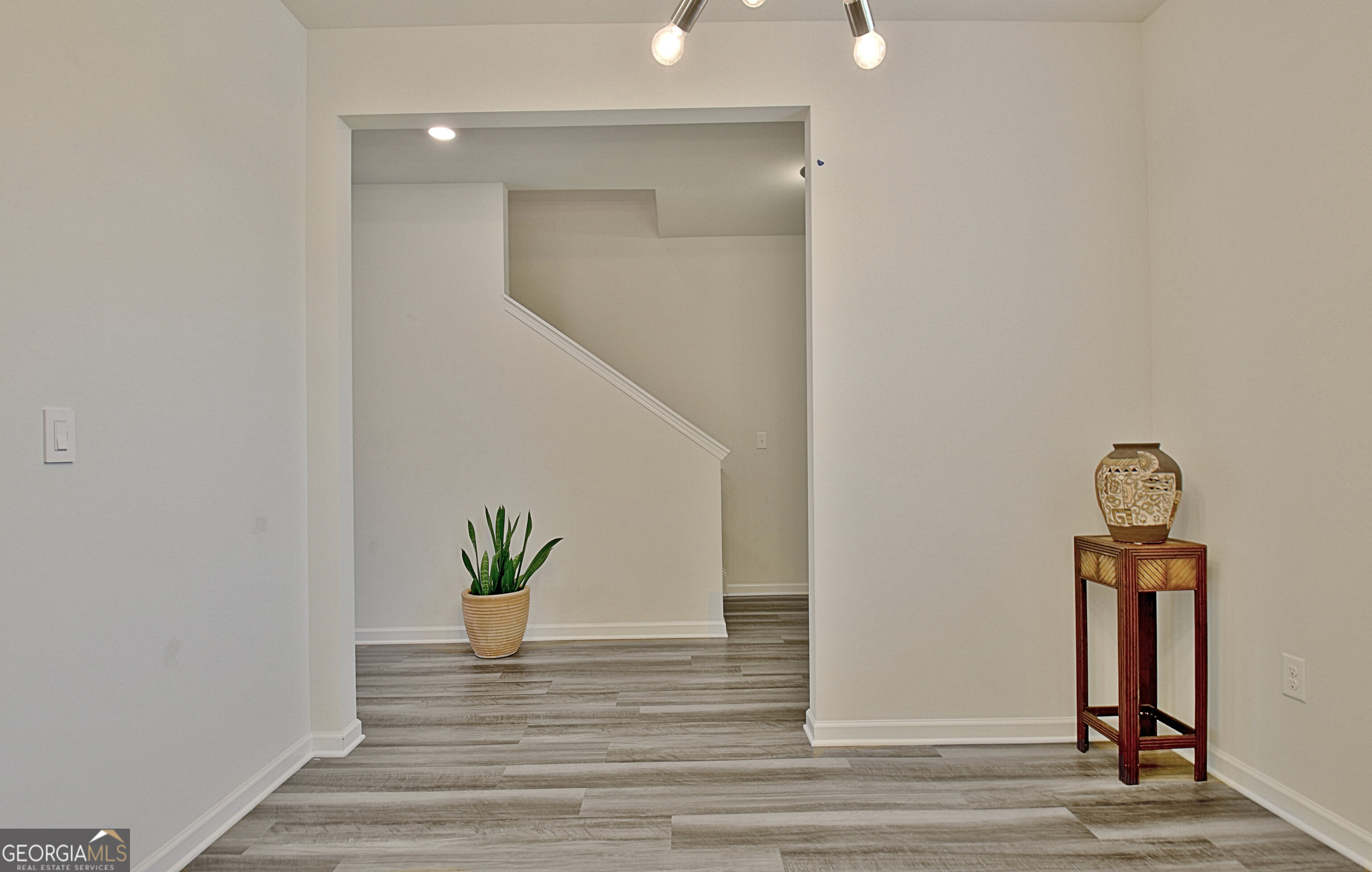 8077 Rudder Circle Property Photo 11