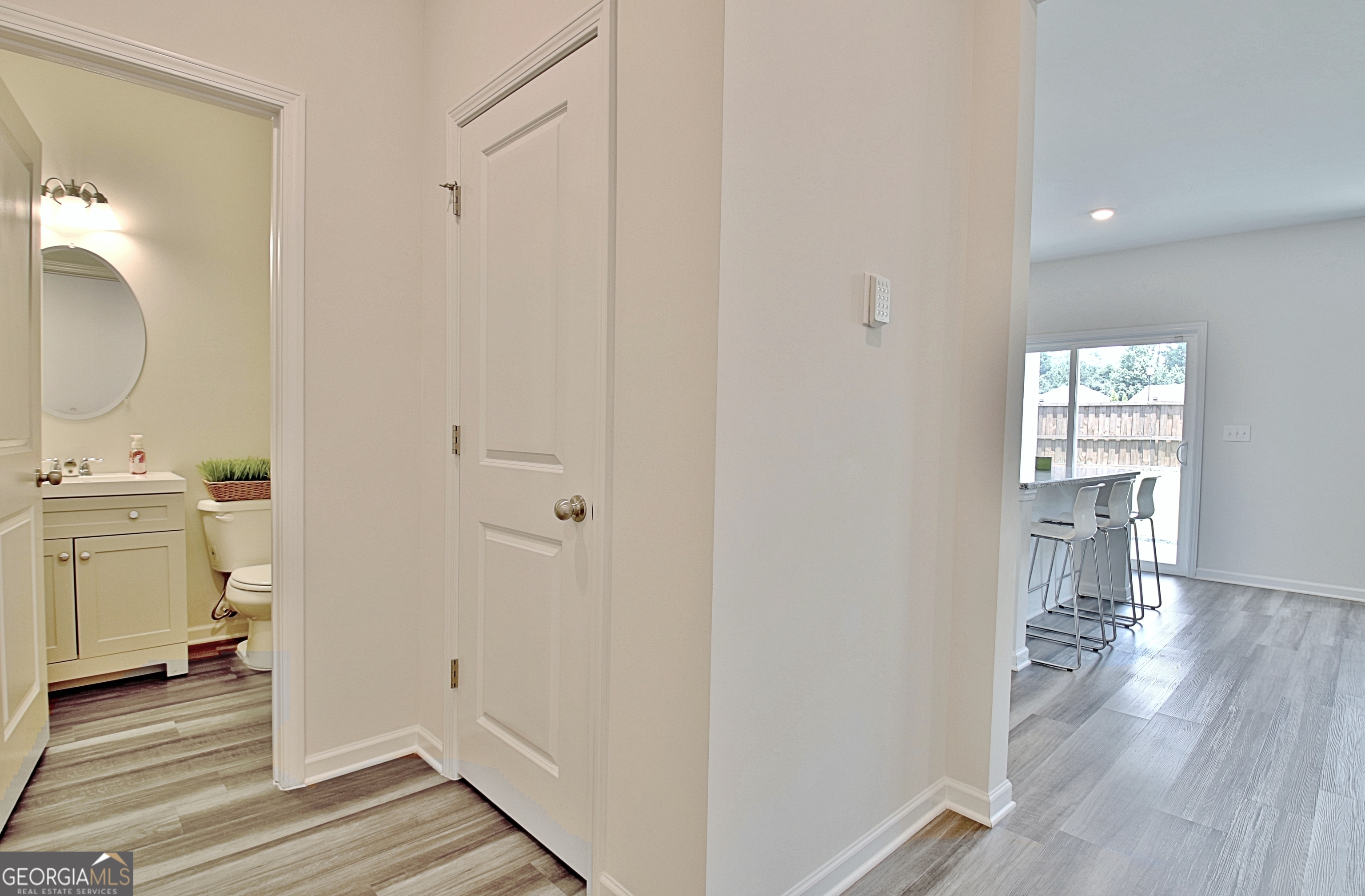 8077 Rudder Circle Property Photo 12