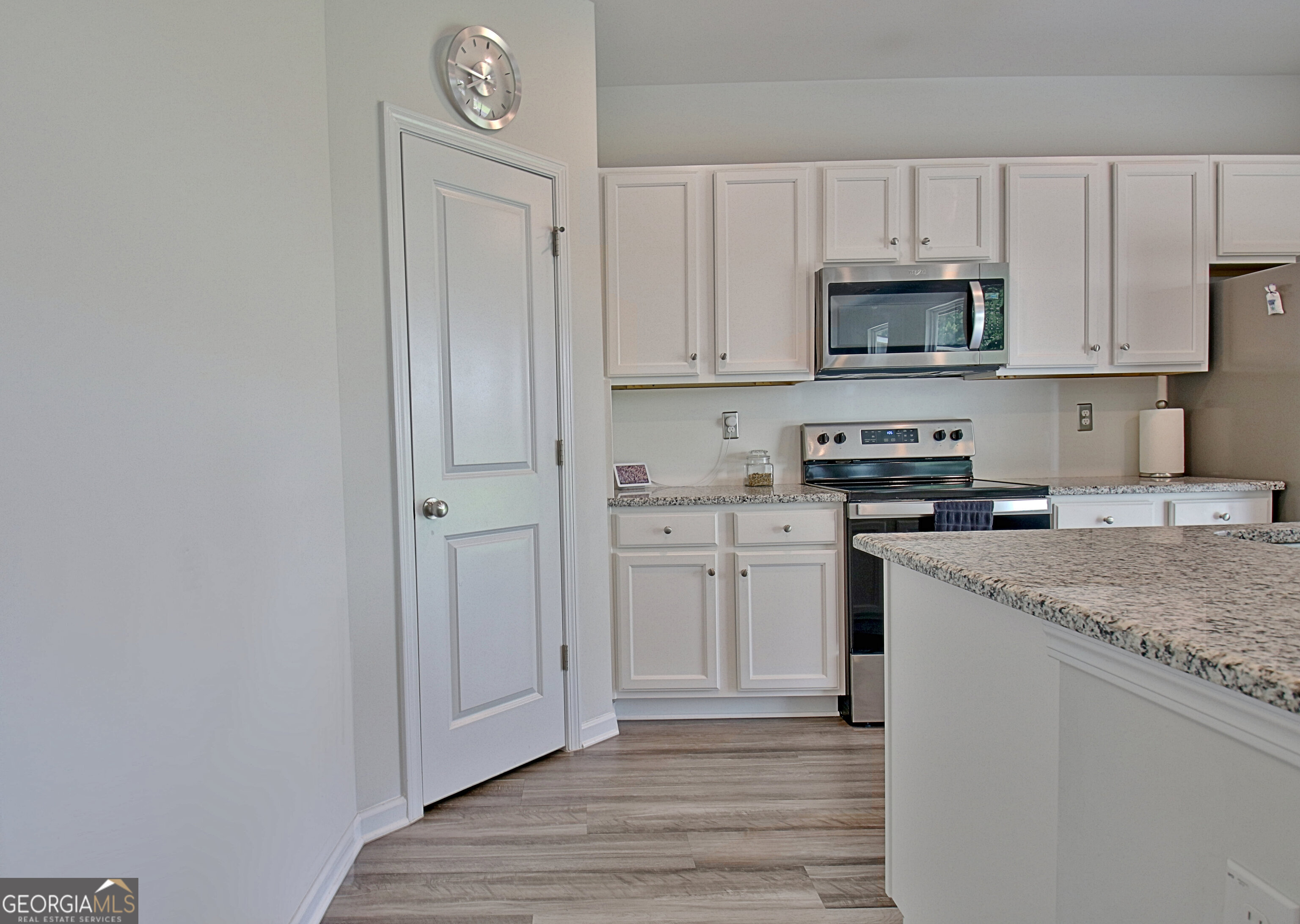 8077 Rudder Circle Property Photo 17