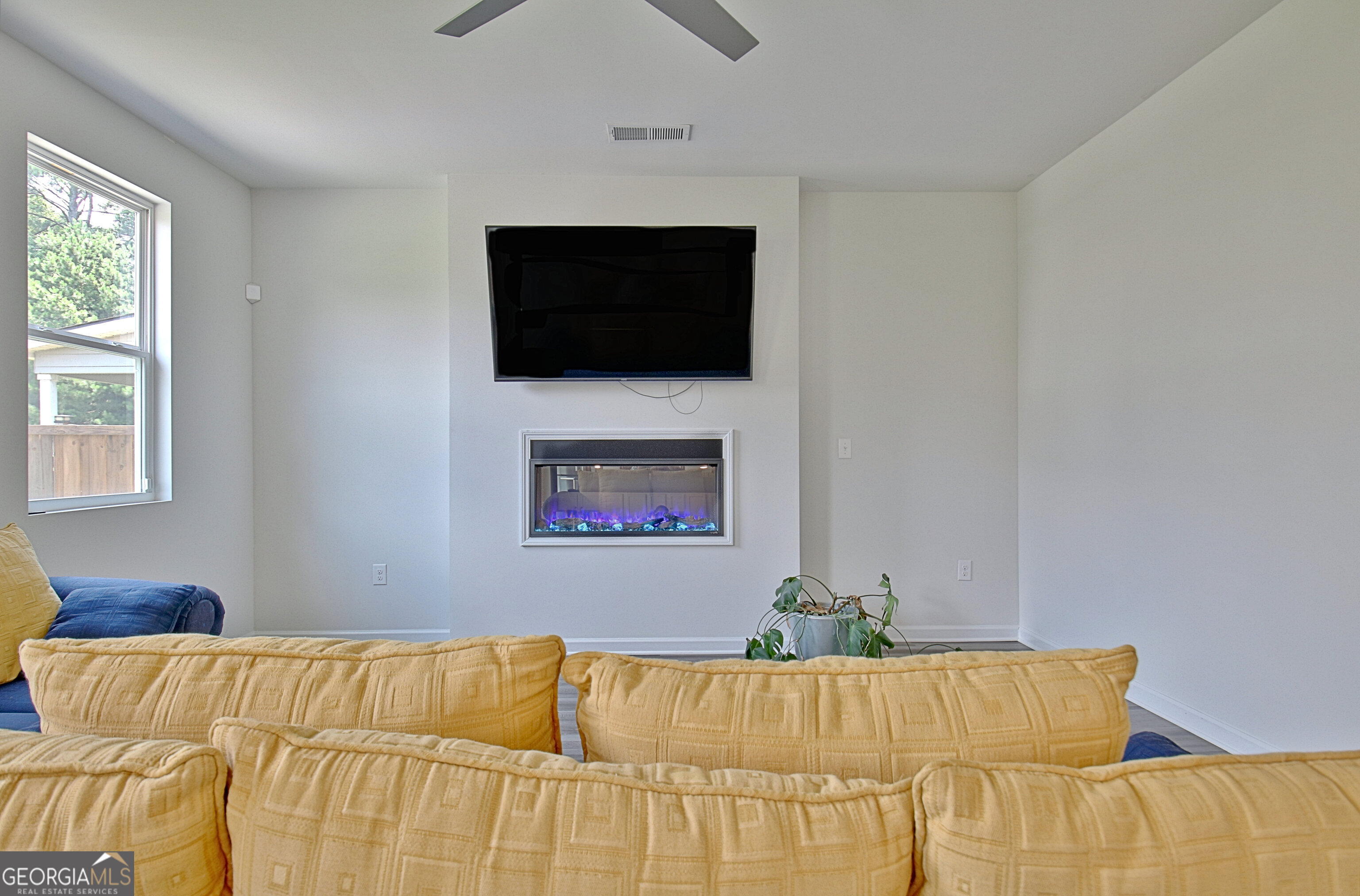 8077 Rudder Circle Property Photo 24