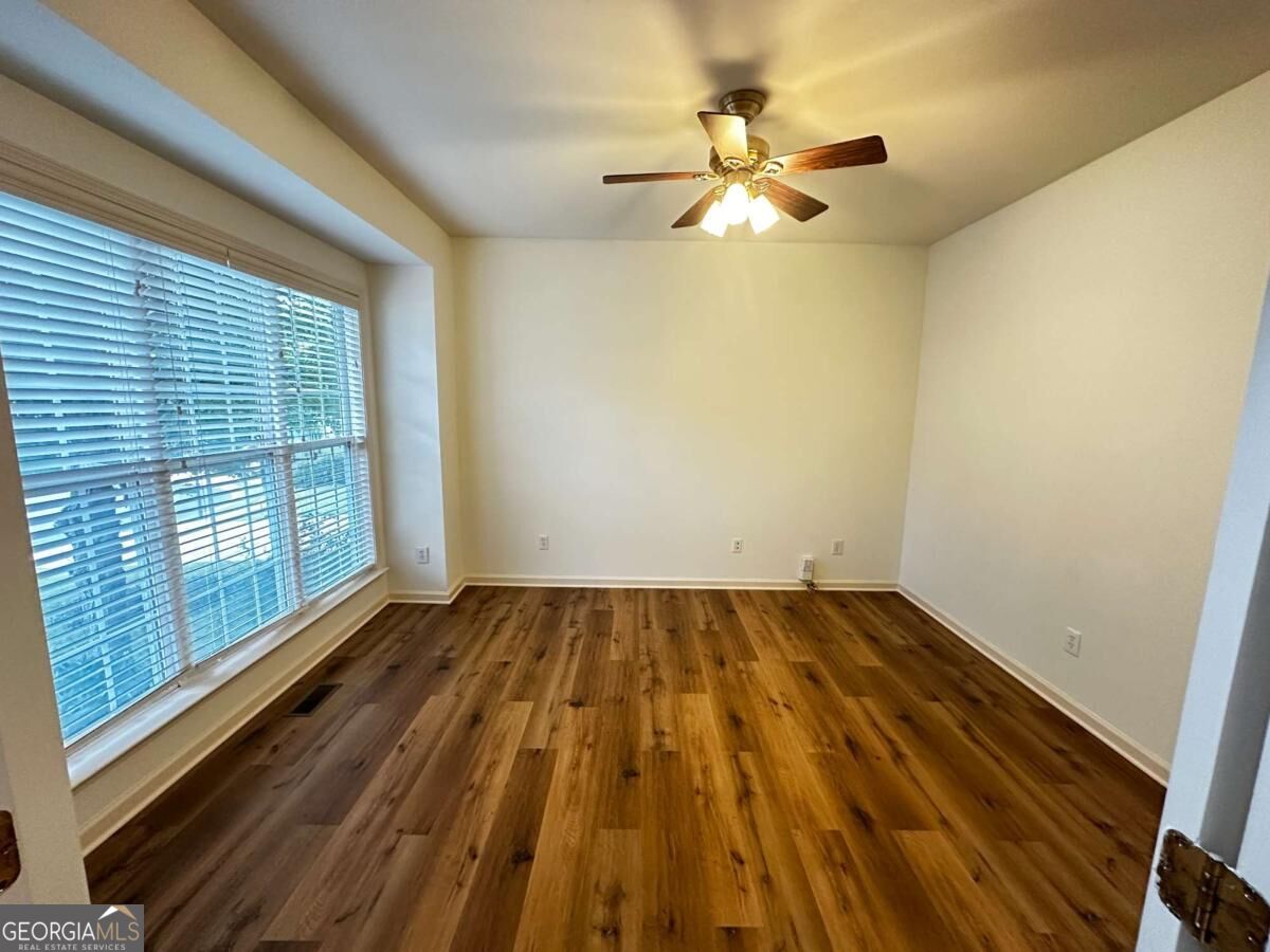 711 Hexham Court Property Photo 5