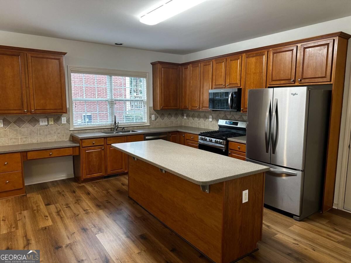 711 Hexham Court Property Photo 9