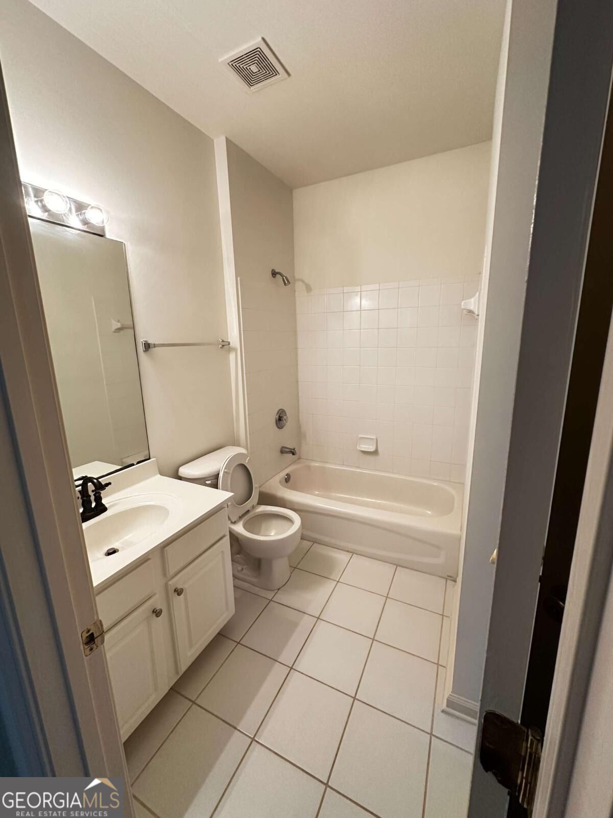711 Hexham Court Property Photo 17