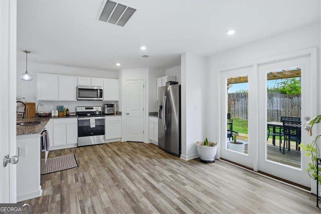 36 Oxford Lane Property Photo 3