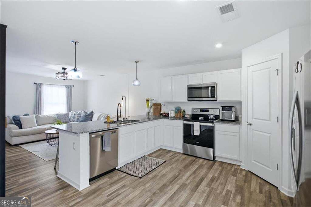 36 Oxford Lane Property Photo 6